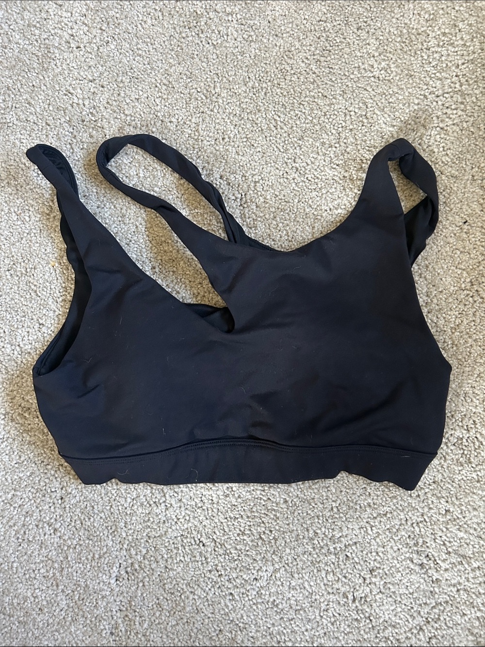Alo Peak sports bra
